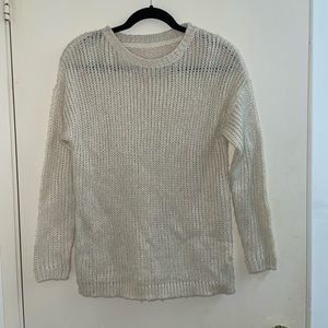 Cream size M knitted sweater